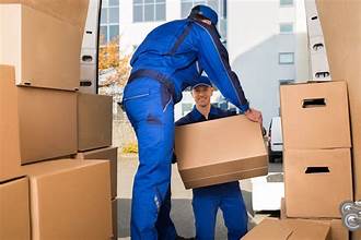 Things to Know Before Hiring Movers and Packers in UAE